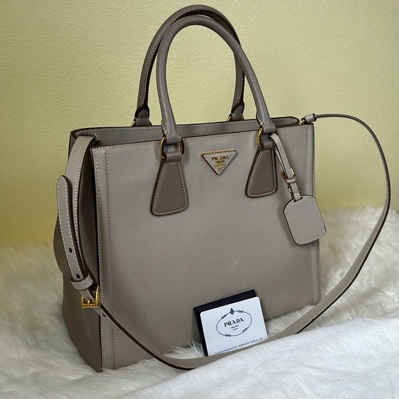 💯Authentic PRADA Saffiano Leather Medium Top Handle Tote Bag🍀 - Picture 12 of 17